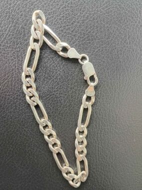 Sterling Figaro Chain Bracelet in Silver